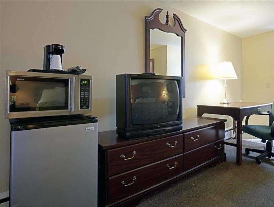 Americas Best Value Inn Брадфърд Екстериор снимка